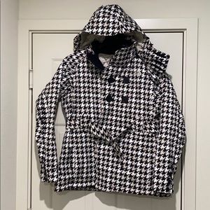 Women’s The North Face houndstooth jacket